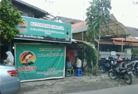 makan dimana ketoprak ciragil