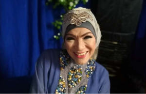 Mengenang Dorce Gamalama, Presenter Kondang Paling Ikonik di Indonesia