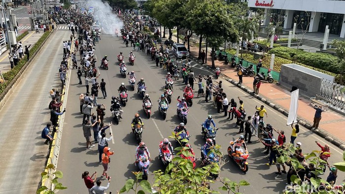 Momen-Momen Keseruan Parade Pembalap MotoGP di Jakarta