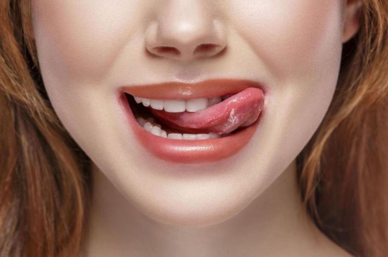 5 Cara Mengatasi Bibir Kering dan Pecah-Pecah Saat Puasa