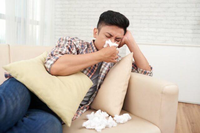 Flu Melanda, Berikut Perbedaan Gejala Biasa dan Covid-19