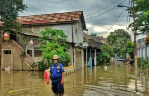 Banjir Rendam 68 RT, BPBD DKI Jakarta Sedot Air untuk Percepat Surut