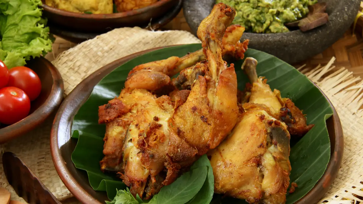 Ada Opor Ayam, 6 Kuliner Indonesia Masuk Hidangan Ayam Terenak Dunia