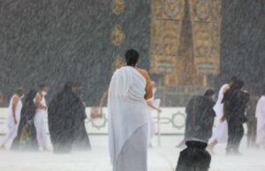Kota Suci Makkah Dilanda Hujan Badai, Sekolah Hingga Jalanan Ditutup