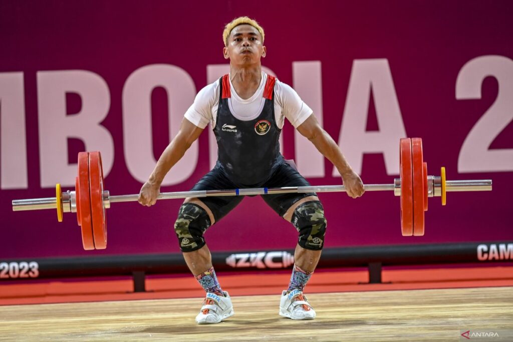 Eko Yuli Bawa Pulang Medali Perak di Kejuaraan Dunia Angkat Besi 2023