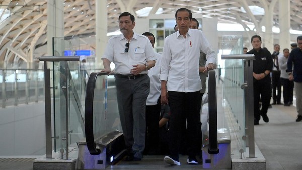 Syarat Dapat Tiket Gratis Kereta Cepat Jakarta-Bandung